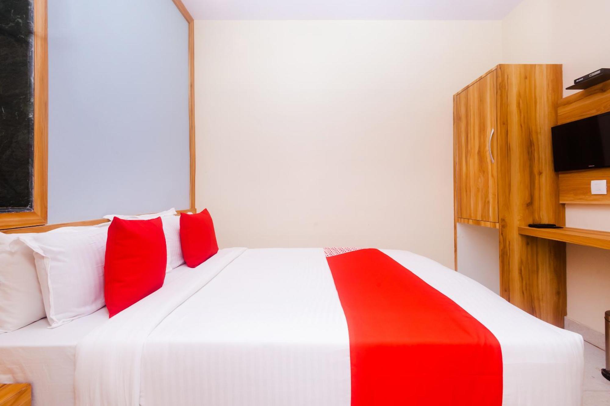 Hotel Sun City Near Saifee Hospital And Hn Reliance Hospital มุมไบ ภายนอก รูปภาพ