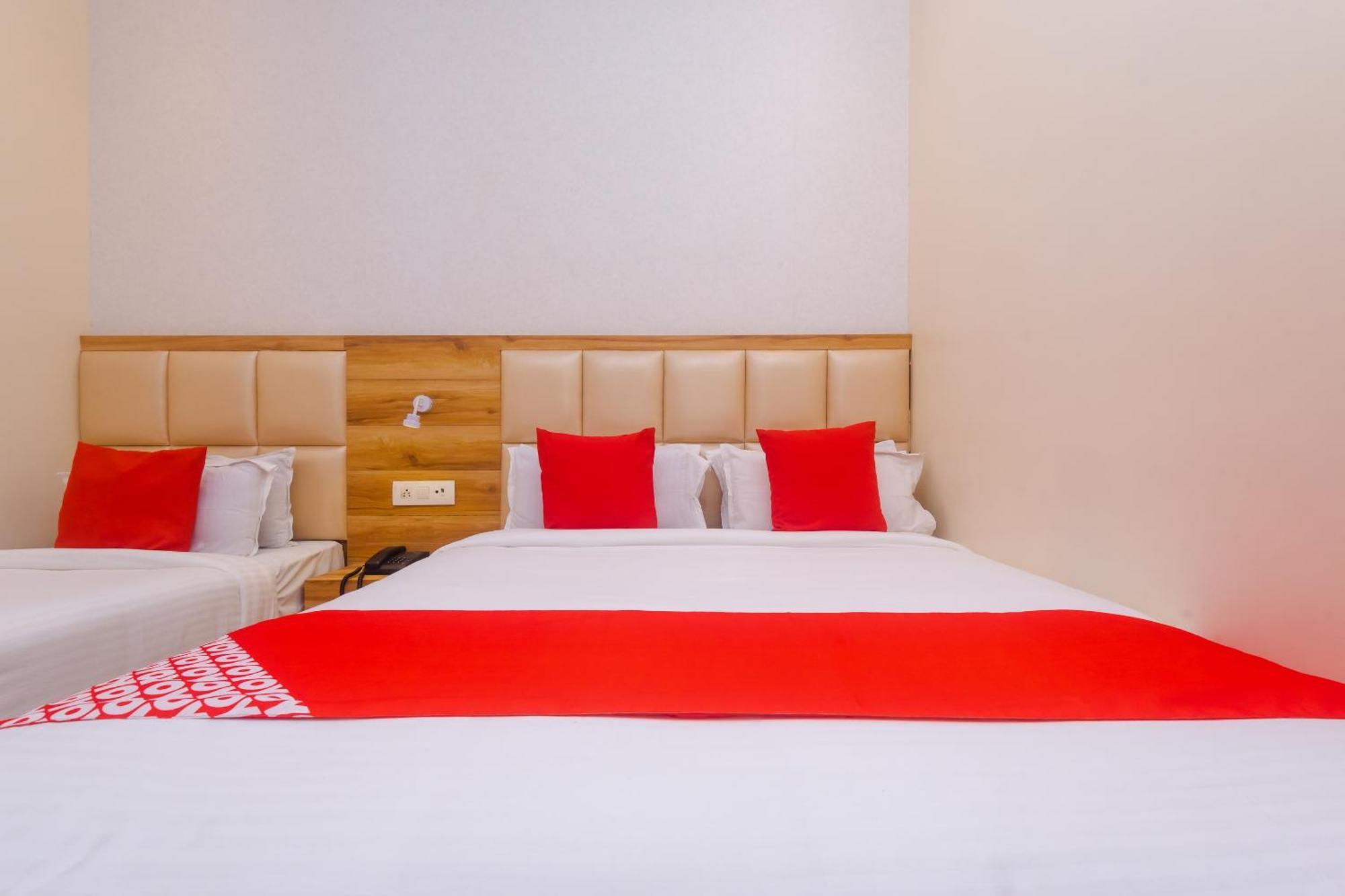 Hotel Sun City Near Saifee Hospital And Hn Reliance Hospital มุมไบ ภายนอก รูปภาพ