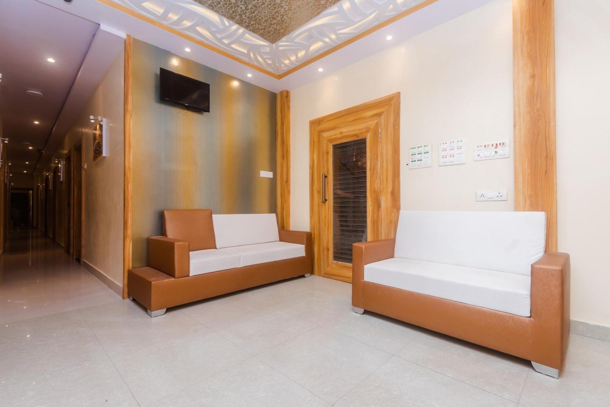 Hotel Sun City Near Saifee Hospital And Hn Reliance Hospital มุมไบ ภายนอก รูปภาพ